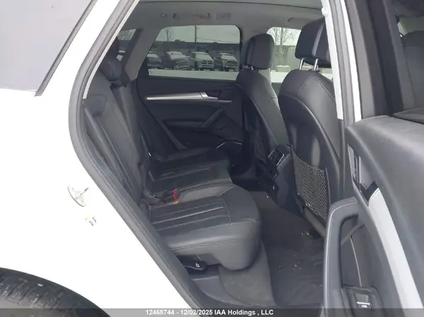 WA1BNAFY5K2064369 2019 AUDI Q5 - Image 8
