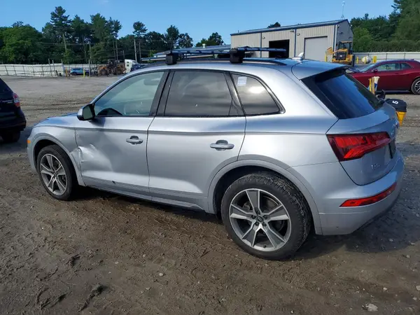 WA1BNAFY5K2065134 2019 AUDI Q5 - Image 2