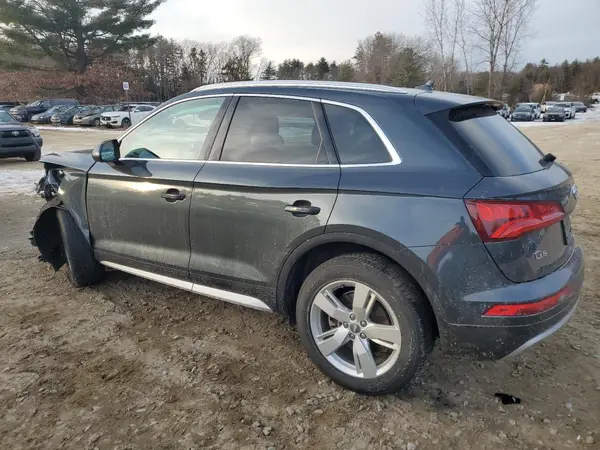 WA1BNAFY5K2065344 2019 AUDI Q5 - Image 2