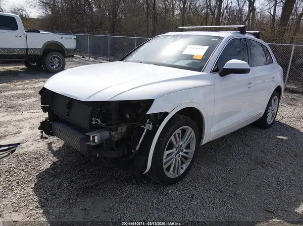 WA1BNAFY5K2068907 2019 AUDI Q5 - Image 2