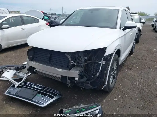 WA1BNAFY5K2073444 2019 AUDI Q5 - Image 2