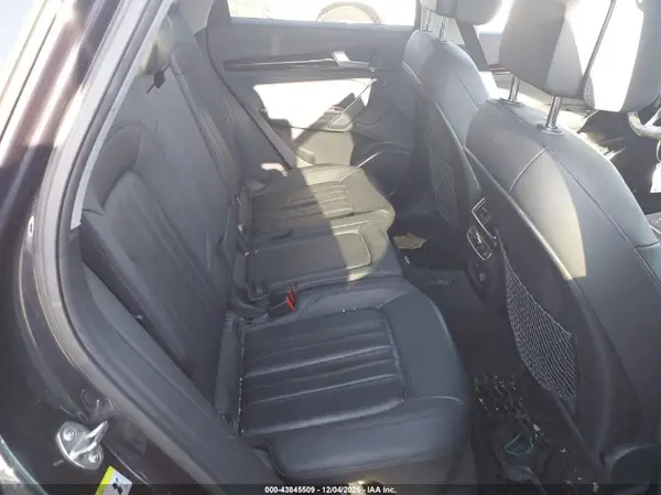 WA1BNAFY5K2078577 2019 AUDI Q5 - Image 8