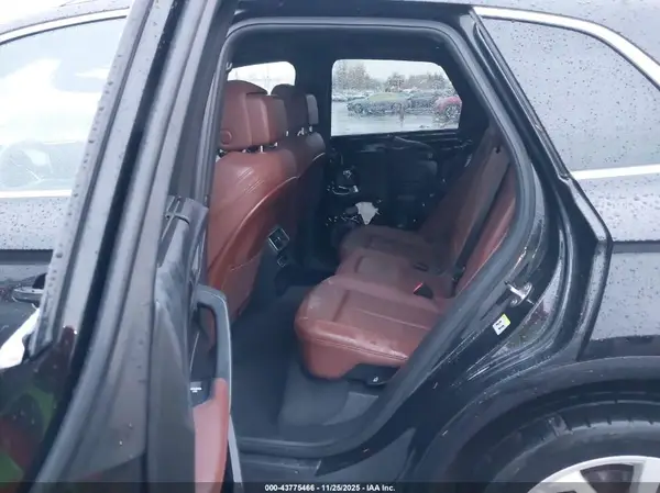 WA1BNAFY5K2084752 2019 AUDI Q5 - Image 8