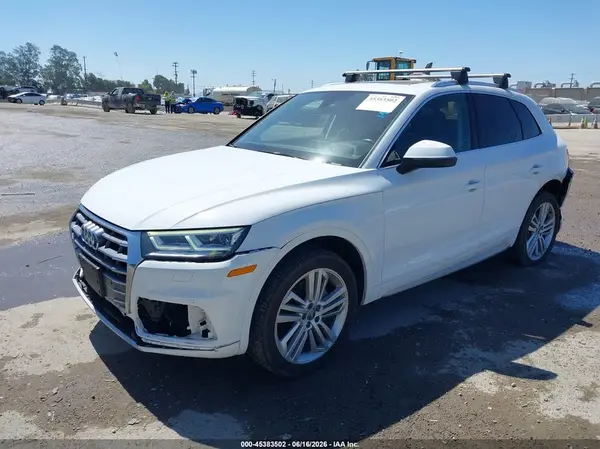 WA1BNAFY5K2085254 2019 AUDI Q5 - Image 2