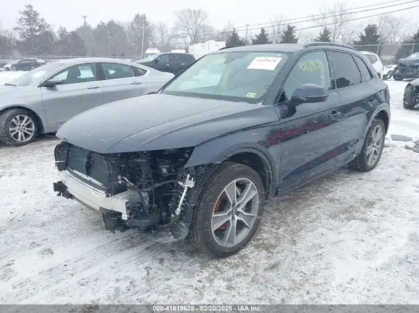 WA1BNAFY5K2094343 2019 AUDI Q5 - Image 2