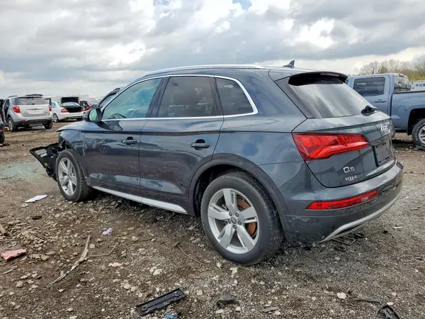 WA1BNAFY5K2096528 2019 AUDI Q5 - Image 2