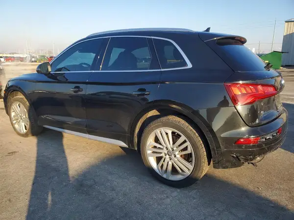 WA1BNAFY5K2106216 2019 AUDI Q5 - Image 2