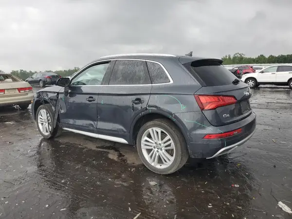 WA1BNAFY5K2111030 2019 AUDI Q5 - Image 2