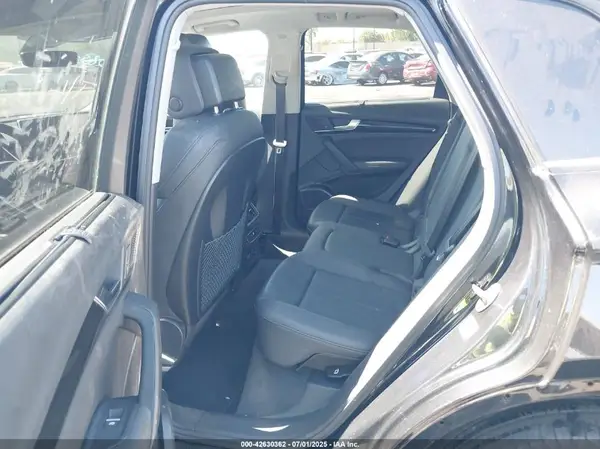 WA1BNAFY5K2112503 2019 AUDI Q5 - Image 8