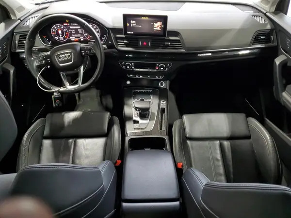 WA1BNAFY5K2118091 2019 AUDI Q5 - Image 8