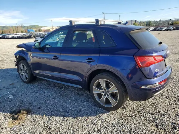 WA1BNAFY5K2125347 2019 AUDI Q5 - Image 2