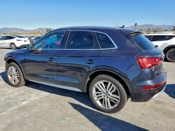 WA1BNAFY5K2142164 2019 AUDI Q5 - Image 2