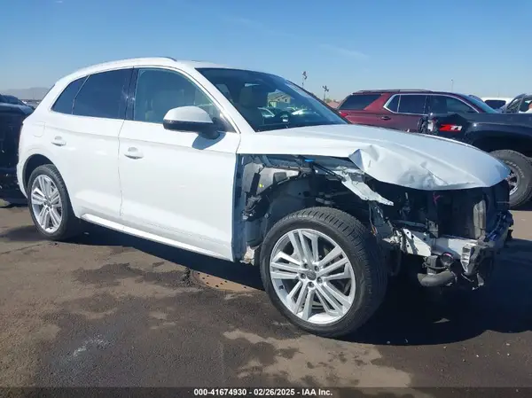 WA1BNAFY5L2023323 2020 AUDI Q5 - Image 1