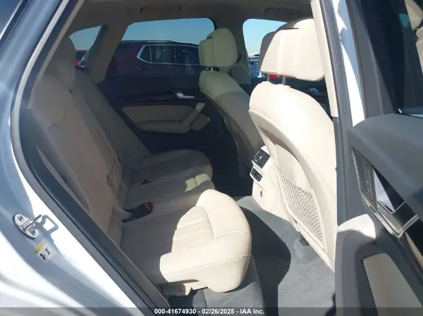 WA1BNAFY5L2023323 2020 AUDI Q5 - Image 8