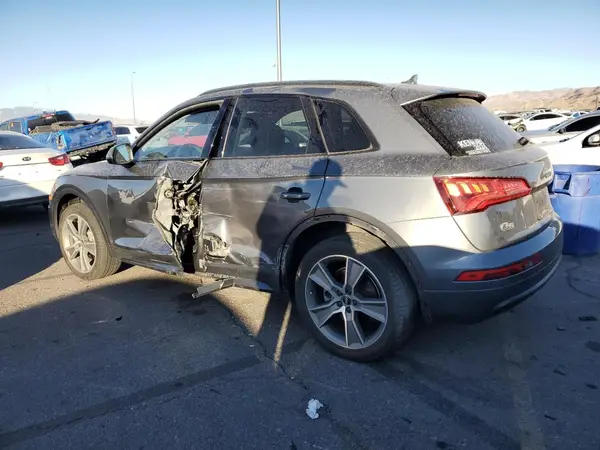 WA1BNAFY5L2024035 2020 AUDI Q5 - Image 2