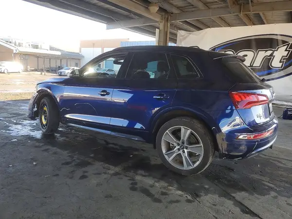 WA1BNAFY5L2046942 2020 AUDI Q5 - Image 2