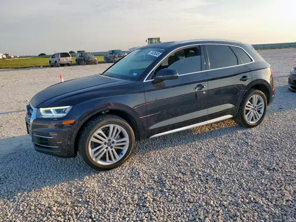 WA1BNAFY5L2071596 2020 AUDI Q5 - Image 1