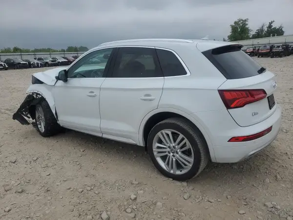 WA1BNAFY5L2076538 2020 AUDI Q5 - Image 2