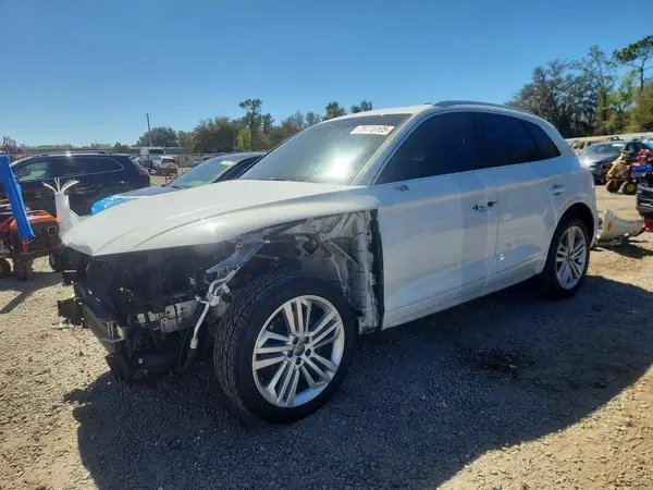 WA1BNAFY5L2085305 2020 AUDI Q5 - Image 1