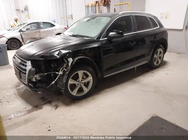 WA1BNAFY5L2105312 2020 AUDI Q5 - Image 2