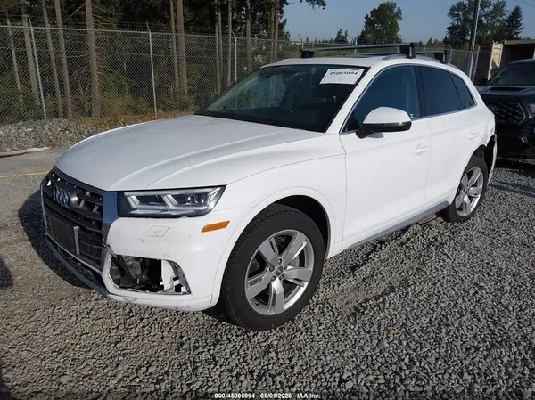 WA1BNAFY6J2003630 2018 AUDI Q5 - Image 2