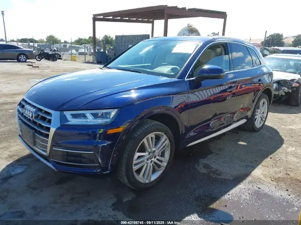 WA1BNAFY6J2011663 2018 AUDI Q5 - Image 2