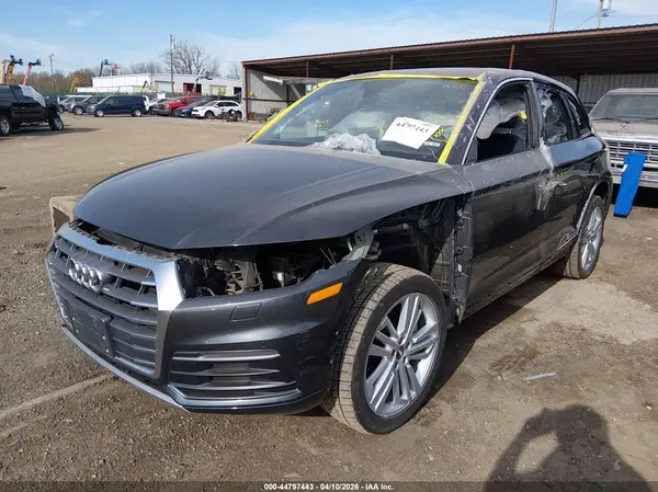 WA1BNAFY6J2014563 2018 AUDI Q5 - Image 2