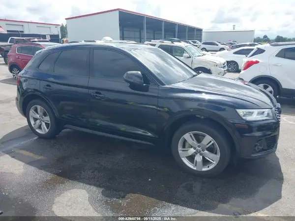 WA1BNAFY6J2022226 2018 AUDI Q5 - Image 1