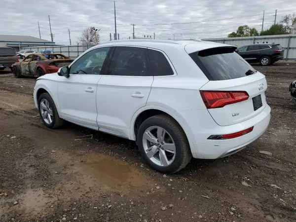 WA1BNAFY6J2025384 2018 AUDI Q5 - Image 2