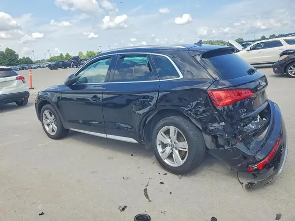 WA1BNAFY6J2037826 2018 AUDI Q5 - Image 2