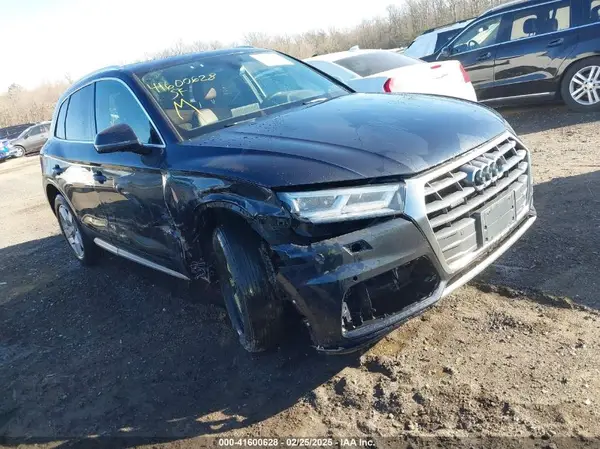 WA1BNAFY6J2040385 2018 AUDI Q5 - Image 1