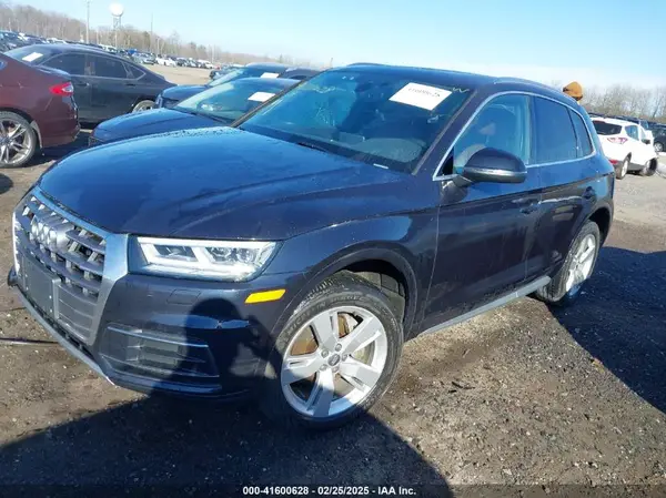 WA1BNAFY6J2040385 2018 AUDI Q5 - Image 2