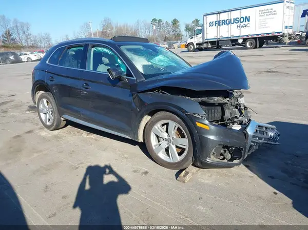 WA1BNAFY6J2041309 2018 AUDI Q5 - Image 1