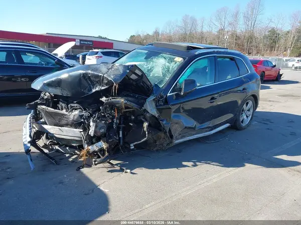 WA1BNAFY6J2041309 2018 AUDI Q5 - Image 2