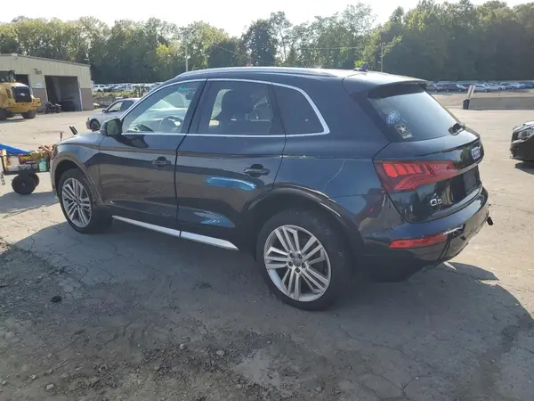 WA1BNAFY6J2047689 2018 AUDI Q5 - Image 2