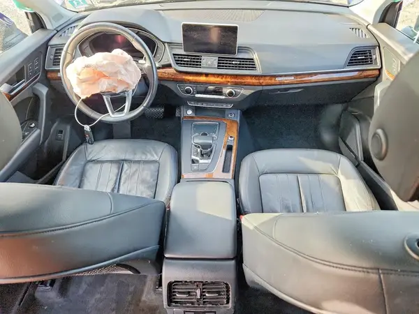 WA1BNAFY6J2075055 2018 AUDI Q5 - Image 8
