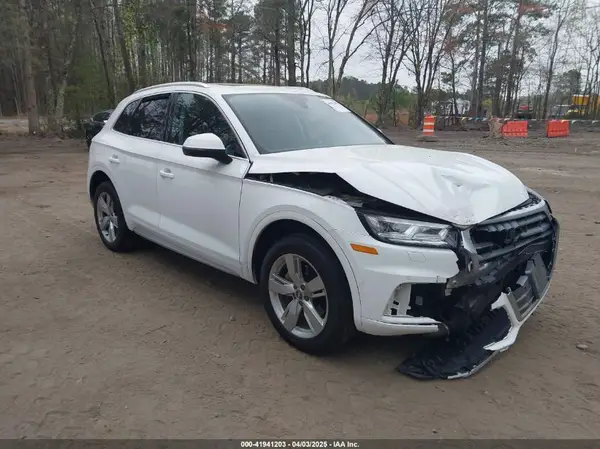 WA1BNAFY6J2080465 2018 AUDI Q5 - Image 1