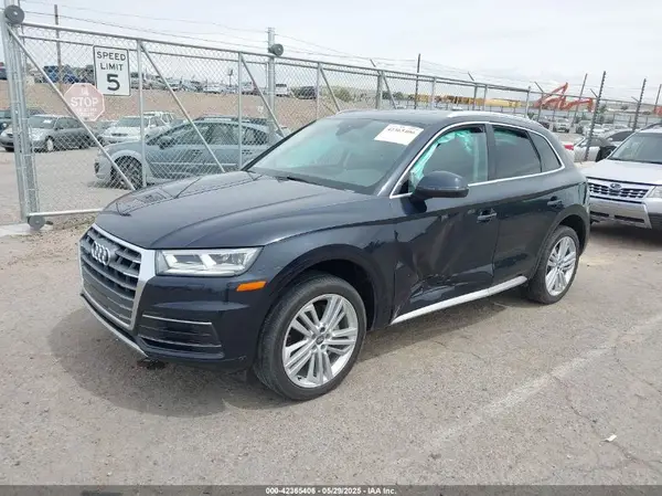 WA1BNAFY6J2090428 2018 AUDI Q5 - Image 2