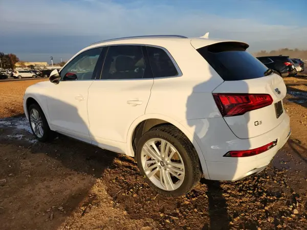 WA1BNAFY6J2090784 2018 AUDI Q5 - Image 2