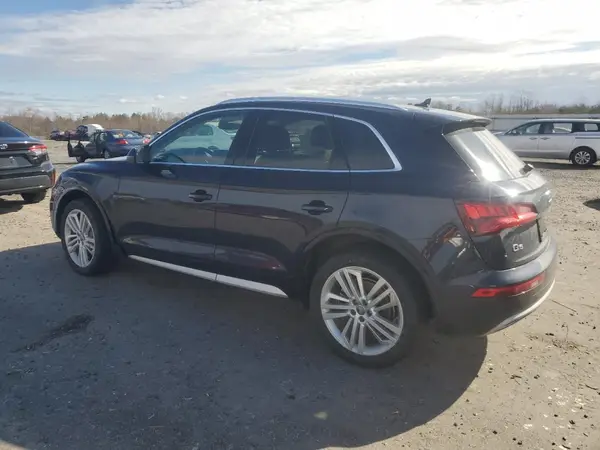 WA1BNAFY6J2095578 2018 AUDI Q5 - Image 2