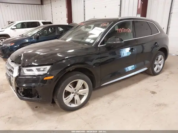 WA1BNAFY6J2106708 2018 AUDI Q5 - Image 2