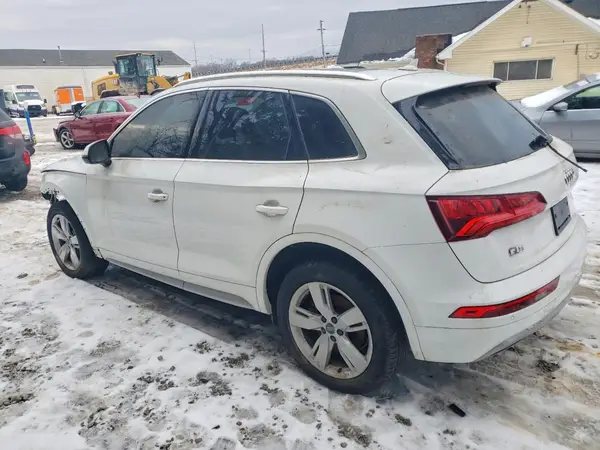 WA1BNAFY6J2111357 2018 AUDI Q5 - Image 2