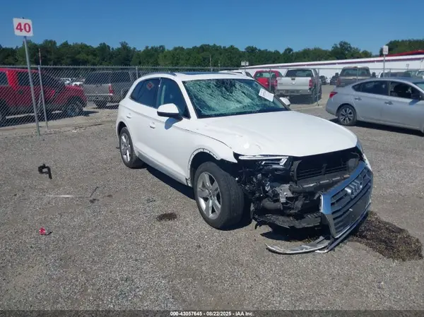 WA1BNAFY6J2114565 2018 AUDI Q5 - Image 1