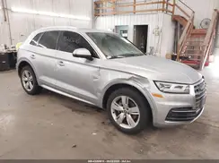 WA1BNAFY6J2124450 2018 AUDI Q5