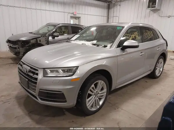 WA1BNAFY6J2142267 2018 AUDI Q5 - Image 2