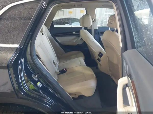 WA1BNAFY6J2175009 2018 AUDI Q5 - Image 8