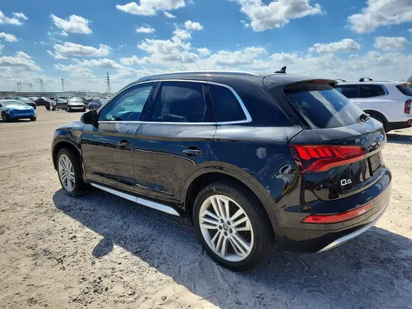 WA1BNAFY6J2200961 2018 AUDI Q5 - Image 2