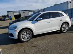 WA1BNAFY6J2203990 2018 AUDI Q5