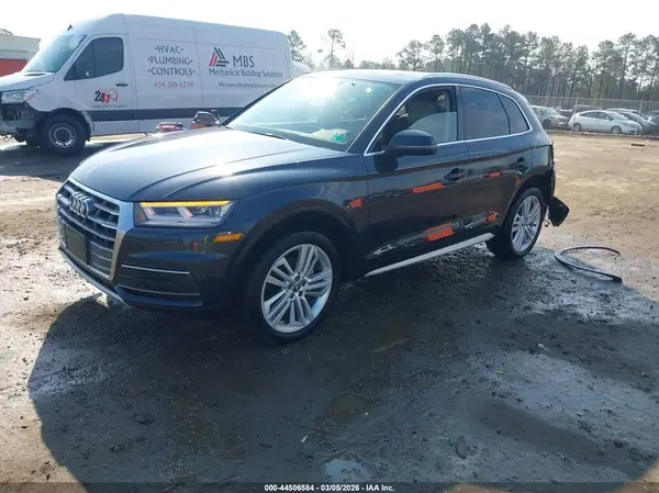 WA1BNAFY6J2204847 2018 AUDI Q5 - Image 2