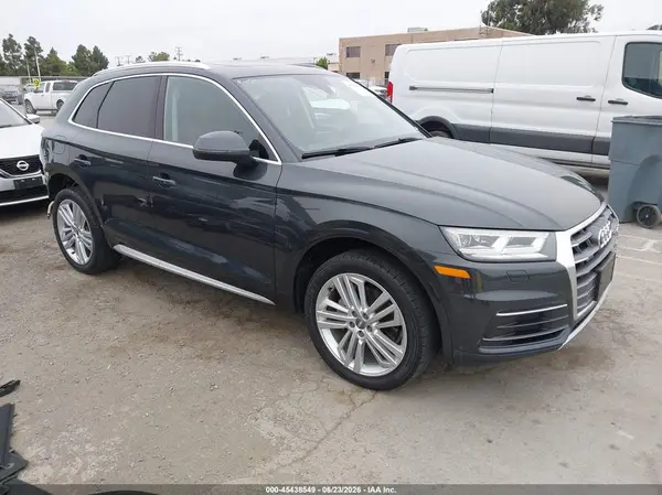 WA1BNAFY6J2206890 2018 AUDI Q5 - Image 1
